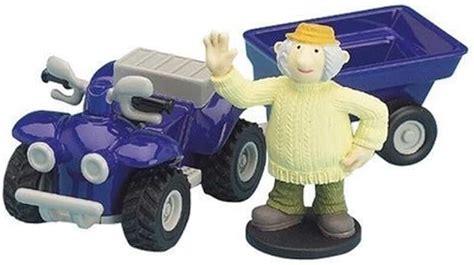 Amazon.co.uk: Little Red Tractor: Toys & Games