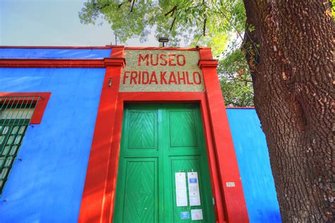 How La Casa Azul (Frida Kahlo's "Blue House") Became the Frida Kahlo Museum