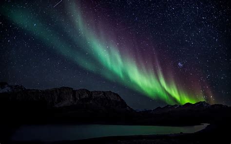 Aurora Borealis, The Wonderful Light in The North Pole’s Sky ...