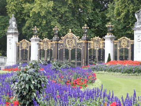 Buckingham Palace Gardens Pictures - Beautiful Insanity