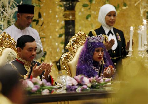 Brunei’s newly wed royal couple, Prince Abdul Malik and Dayangku Raabi ...