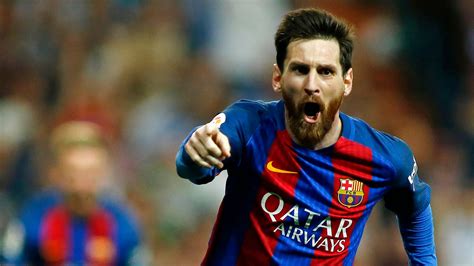 Lionel Messi agrees new Barcelona deal until 2021 | Football News | Sky ...