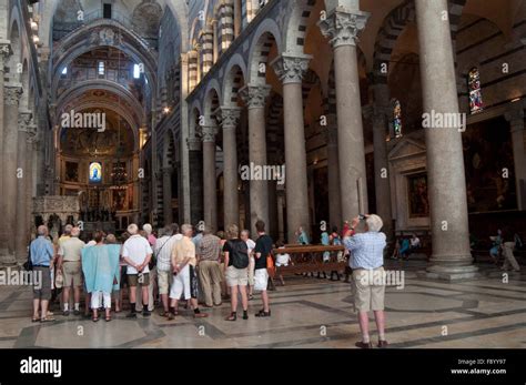 Pisa cathedral interior hi-res stock photography and images - Alamy