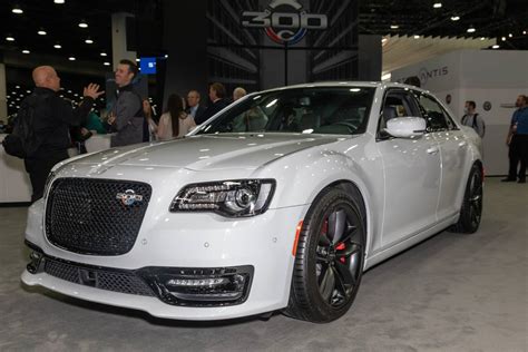 Chrysler CEO Confirms That The 2023 Chrysler 300C Limited, 40% OFF