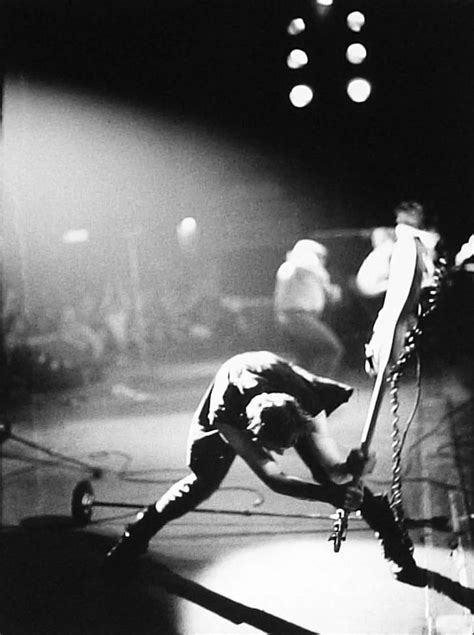 The Clash - London Calling - Original cover photograph by Pennie Smith ...