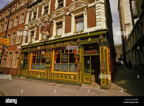 Sherlock Holmes in London Stock Photo - Alamy