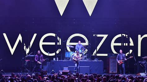 Weezer Releases Surprise Collection of Covers, ‘The Teal Album’ – NBC 5 ...