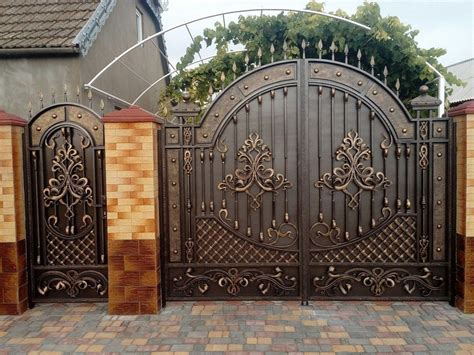 35 Stylish Design Ideas For The Main Gate Of Your House - Engineering ...