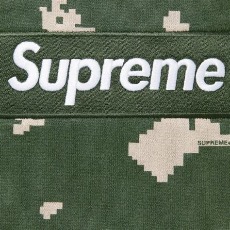 Box Logo Hooded Sweatshirt - fall winter 2021 - Supreme