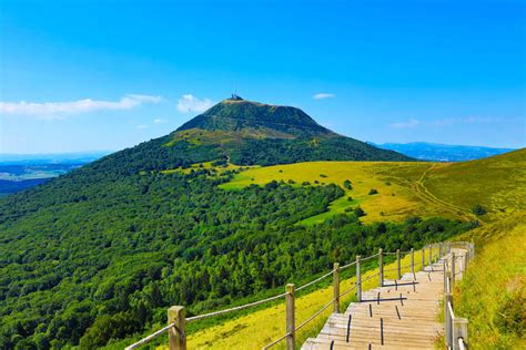 Puy de Dôme : volcan, visite, train, randonnée, le guide