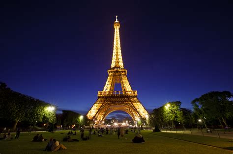 Eiffel Tower – Paris (France) – World for Travel