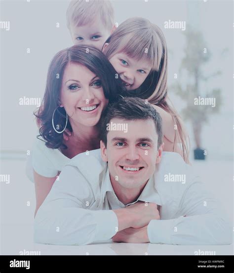 smiling happy family Stock Photo - Alamy