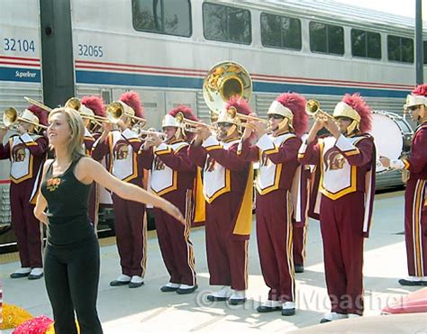 USC Marching Band Rolls Into Town