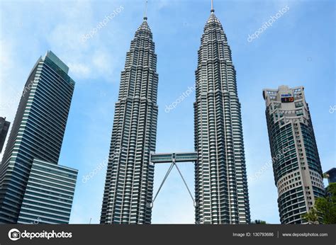 View of Petronas Towers – Stock Editorial Photo © ElenaOdareeva #130793686