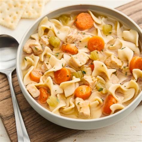 Progresso Light Chicken Noodle Soup, 18.5 oz - Fry’s Food Stores