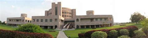 ISB Hyderabad: Campus, Teaching, Placements and Peers