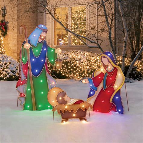 Outdoor Lighted Nativity Sets - Photos