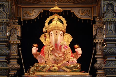 125 years ago, a halwai made this famous Ganpati temple in Pune | Times ...