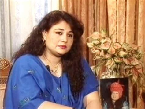 Nusrat Fateh Ali Khan Wiki, Age, Death, Wife, Children, Family ...