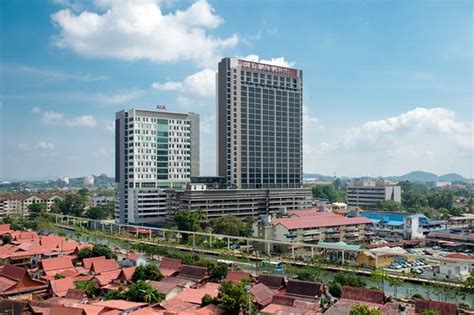 THE PINES MELAKA: UPDATED 2018 Hotel Reviews, Price Comparison and ...