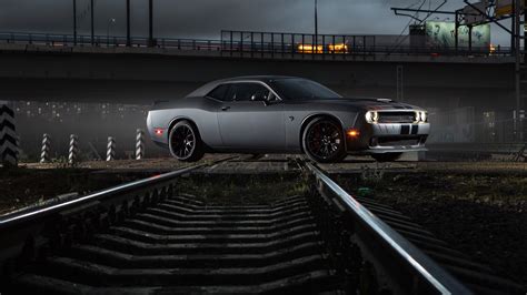 Dodge Challenger SRT Hellcat - backiee