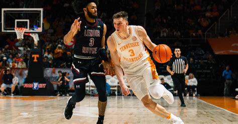 ‘It’s amazing’: Dalton Knecht impressing Tennessee basketball early ...