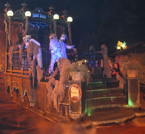 Halloween Parade Float Ideas - IDEASWF