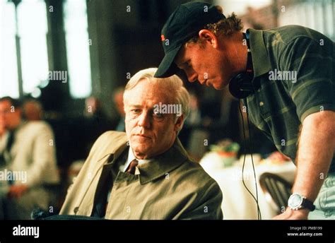 Russell Crowe and Director Ron Howard, "A Beautiful Mind" (2001 ...