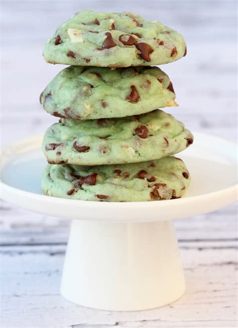 Mint Chocolate Chip Cookies Recipe! (Easy) - DIY Thrill