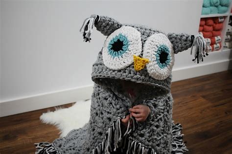 DIY Owl Blanket Will Turn You Into a Cozy Bird on the Couch