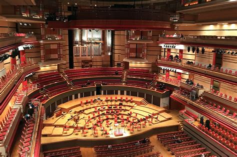 Symphony Hall in Birmingham - See the Home of the City of Birmingham ...