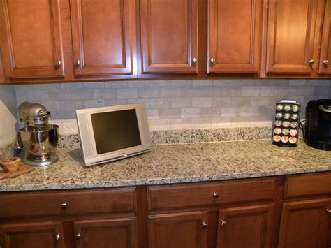 47 Inexpensive Kitchen Remodel Backsplash Ideas https://silahsilah.com ...