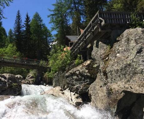 Bérard waterfall trail Vallorcine : Hiking trails à Vallorcine