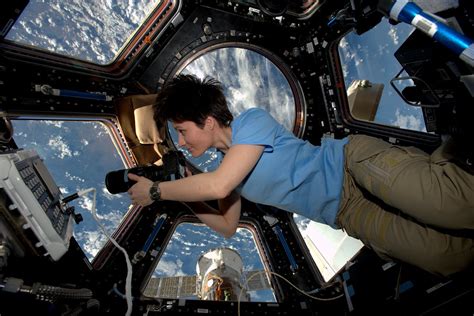 Italy’s first female astronaut shares her ISS journey on Flickr ...