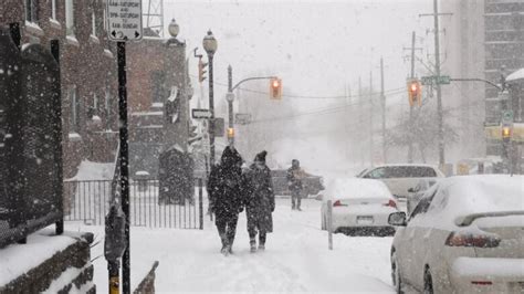 Up to 45 cm expected as snow falls on Hamilton during 'severe' winter ...