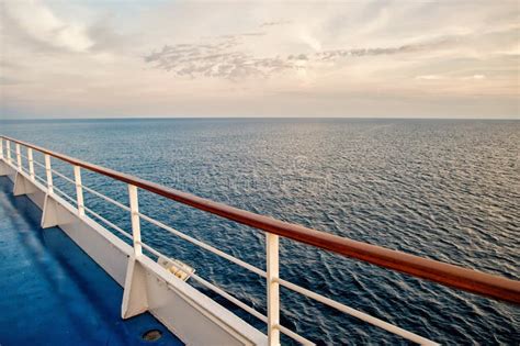 Ocean View from Cruise Ship Stock Image - Image of night, relax: 130915063