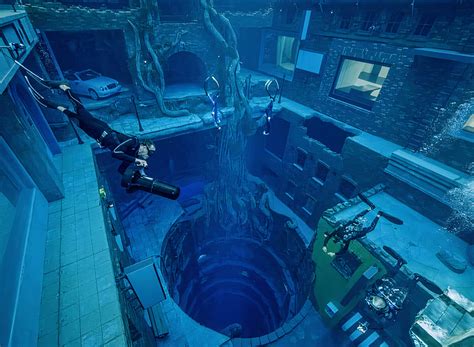 Deep Dive Dubai Opens, Becomes World's Deepest Swimming Pool for Diving ...