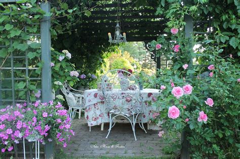 Aiken House & Gardens: Relaxing Garden Spaces Part 1