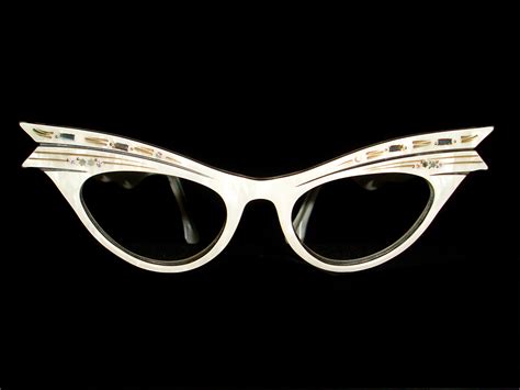 Vintage Eyeglasses Frames Eyewear Sunglasses 50S: Vintage Cat Eye ...