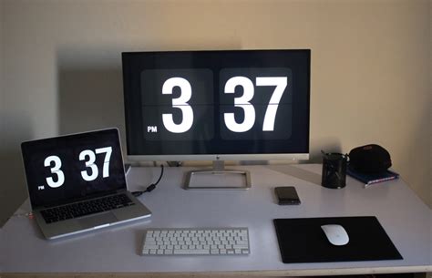 Fliqlo Is The Best Flip Clock Mac ScreenSaver Everyone Should Download ...