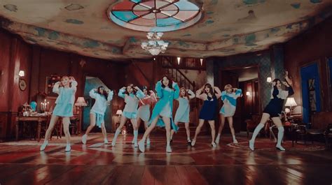 TWICE's "TT" Becomes 1st MV By A K-Pop Girl Group To Hit 350 Million ...