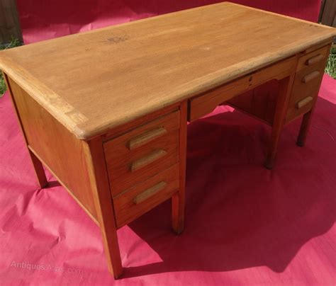 Antiques Atlas - Vintage Oak Office Desk pd011a469