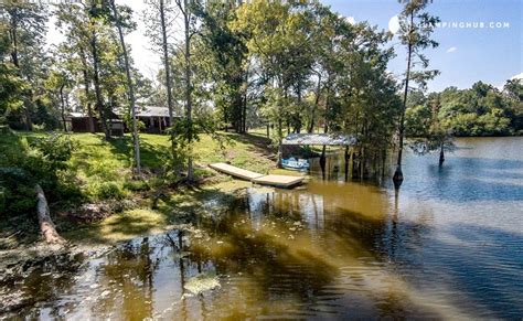 Cabin on Toledo Bend Lake in Louisiana