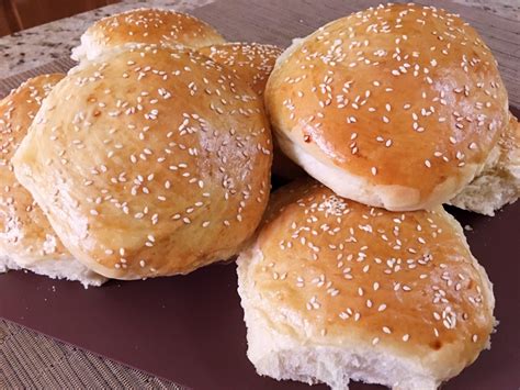 Hamburger Buns Recipe • Easy, Fresh & Incredibly Delicious! | Club ...