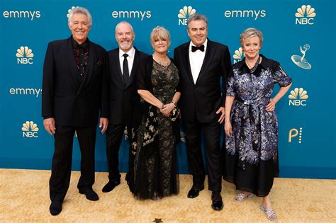 The Brady Bunch stars make a very Brady reunion on Emmys 2022 red ...