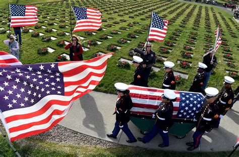 Coronavirus crisis ends military funerals at Riverside National ...