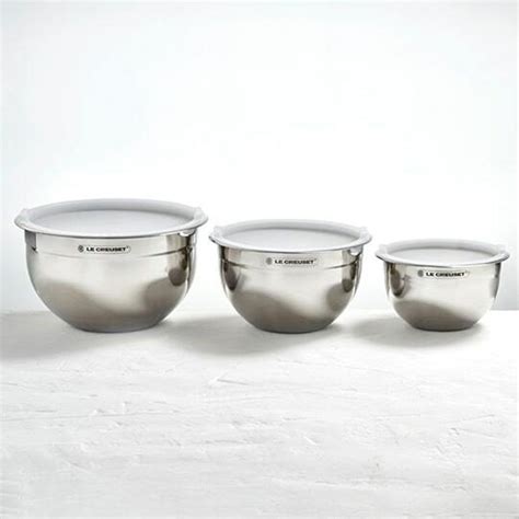 Le Creuset Set of 3 Stainless Steel Mixing Bowls with Silicone Lid ...