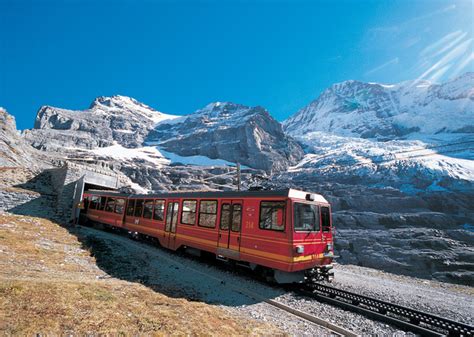 REVIEW: Climbing the Eiger by train by Andy Mossack | TripReporter