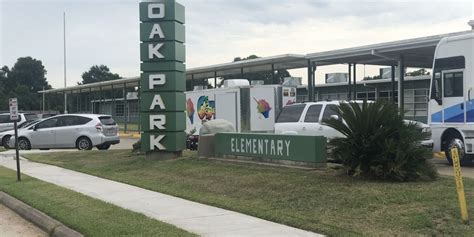 Oak Park Elementary unveils new school-based health center - Fix ...