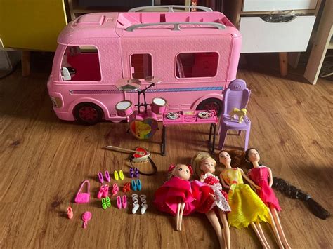 Barbie Camper Van & Dolls accessories, Hobbies & Toys, Toys & Games on ...